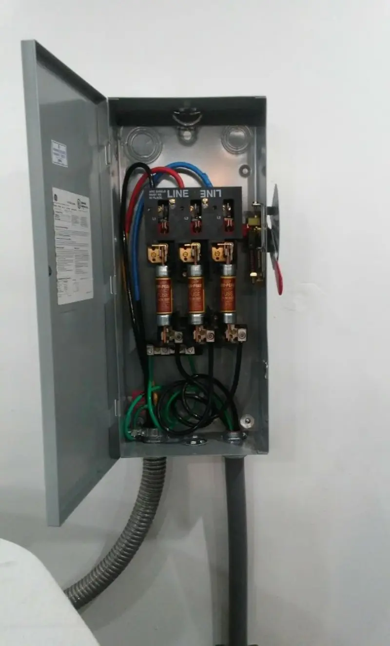 Three-phase disconnect switch installed for Electrical Wiring & Rewiring in Mount Carmel